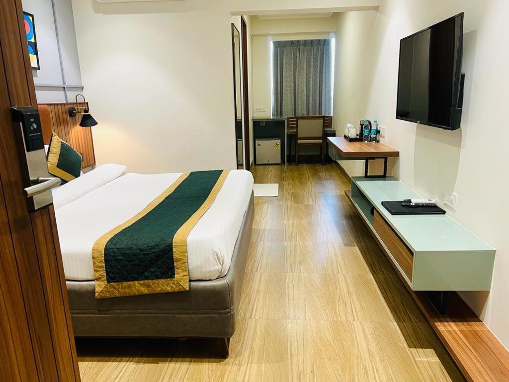The Lemon Grass Hotel جاندي نجر المظهر الخارجي الصورة
